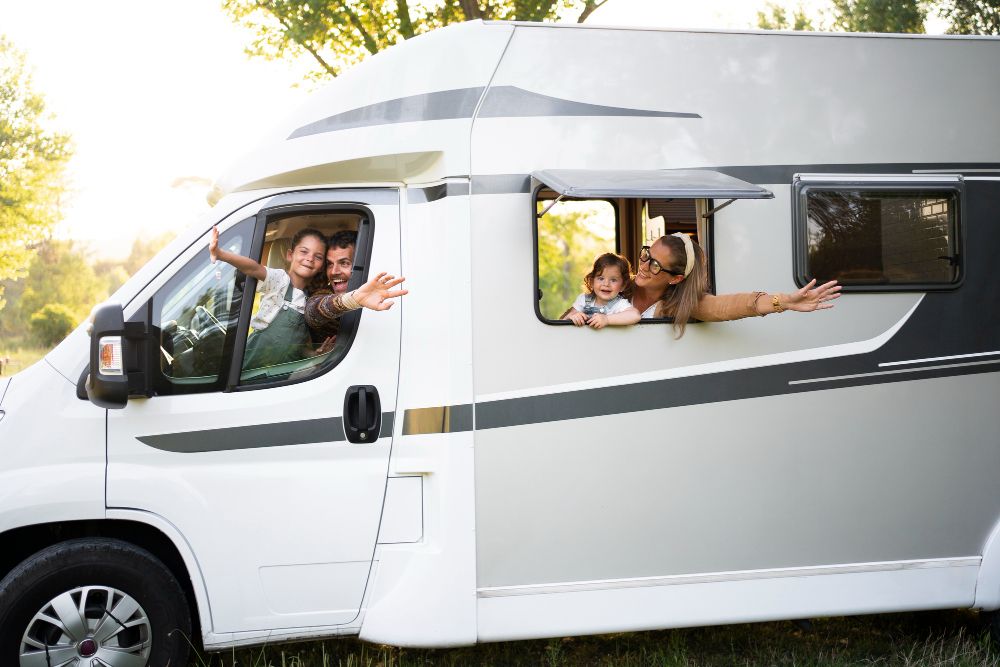 Explore in Style: McLouis Camper for Rental – Your Ultimate Luxury Motorhome Experience